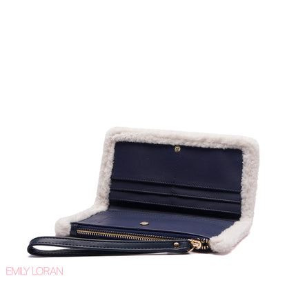 WALLET ROUNDED WITH FUR HEART DESIGN