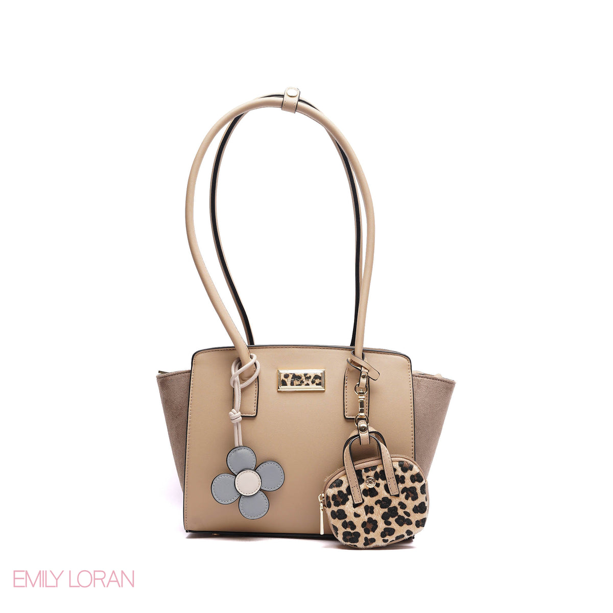 SHOULDER BAG SOFT LEATHER WITH SIMPLE CHARM AND TAGGER POUCH - MEDIUM