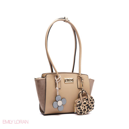 SHOULDER BAG SOFT LEATHER WITH SIMPLE CHARM AND TAGGER POUCH - MEDIUM
