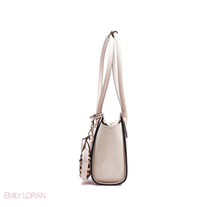 SHOULDER BAG SOFT LEATHER WITH SIMPLE CHARM AND TAGGER POUCH - MEDIUM