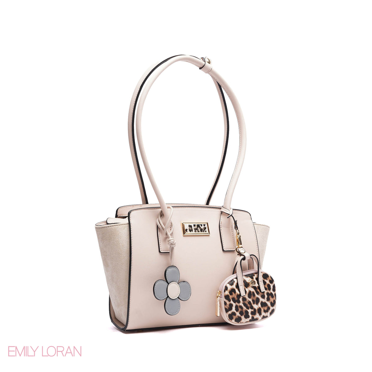 SHOULDER BAG SOFT LEATHER WITH SIMPLE CHARM AND TAGGER POUCH - MEDIUM
